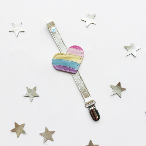 Pastel Heart Soother Clip